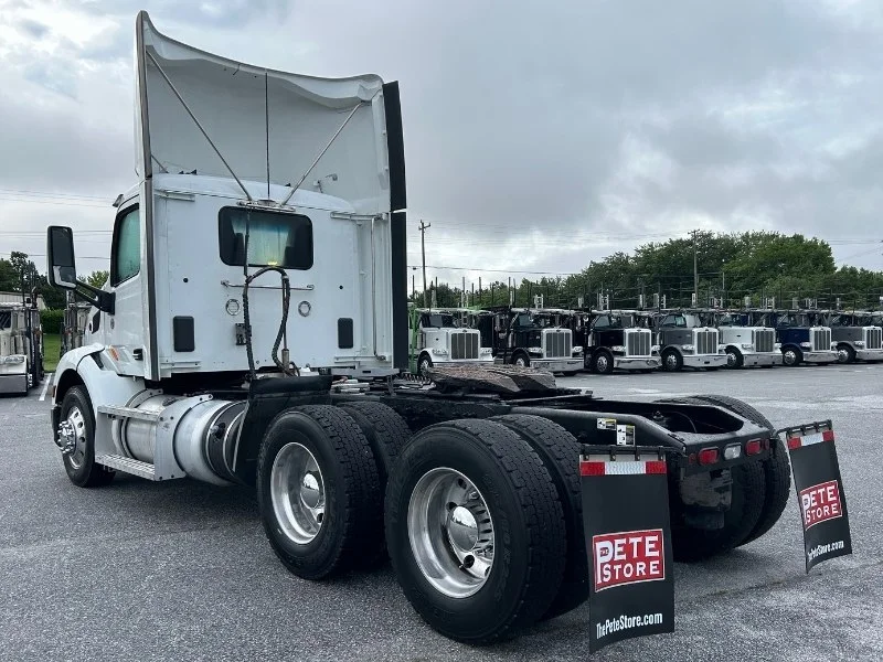 2020 Peterbilt 579 in Knoxville, TN — photo 14