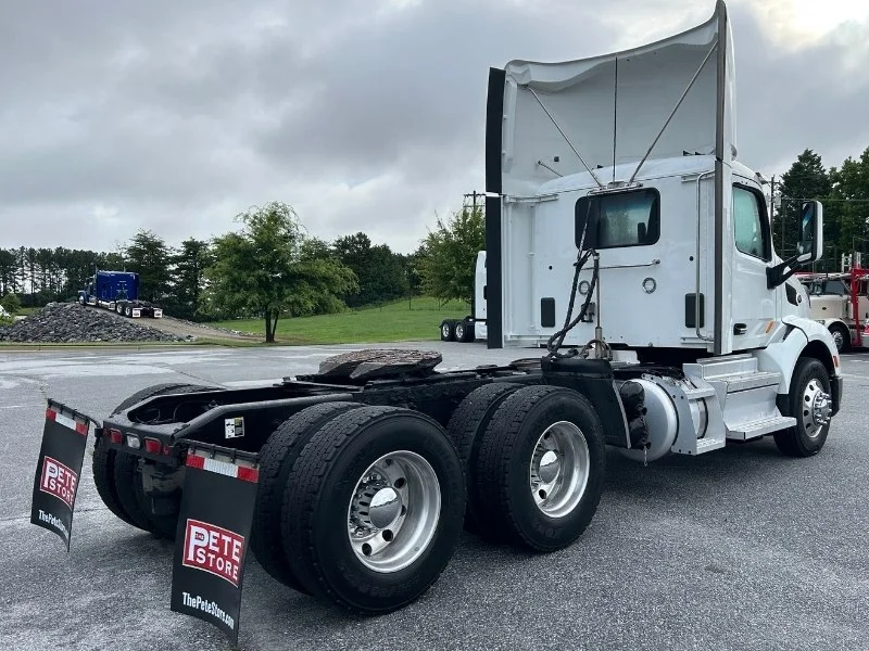 2020 Peterbilt 579 in Knoxville, TN — photo 15