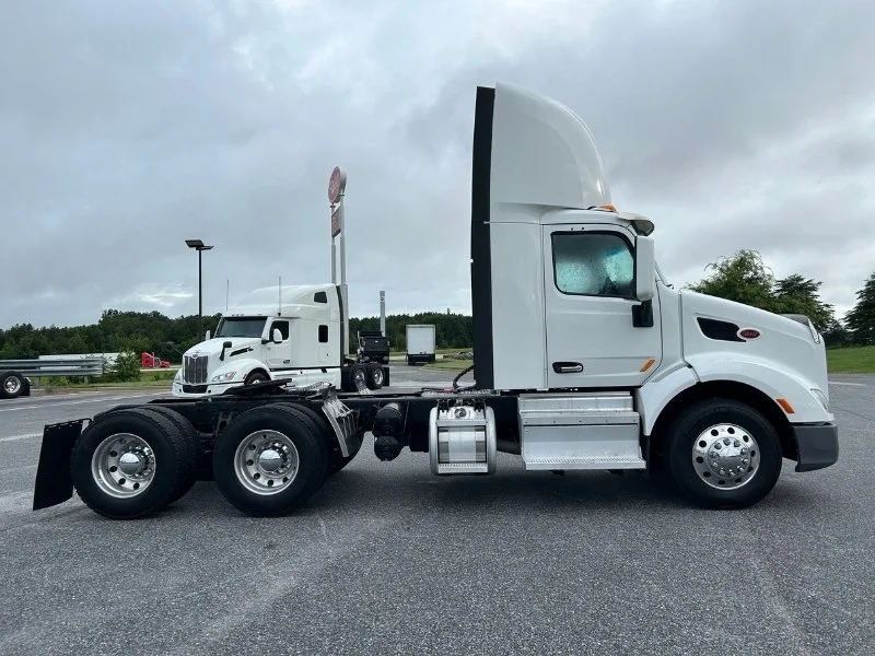 2020 Peterbilt 579 in Knoxville, TN — photo 9