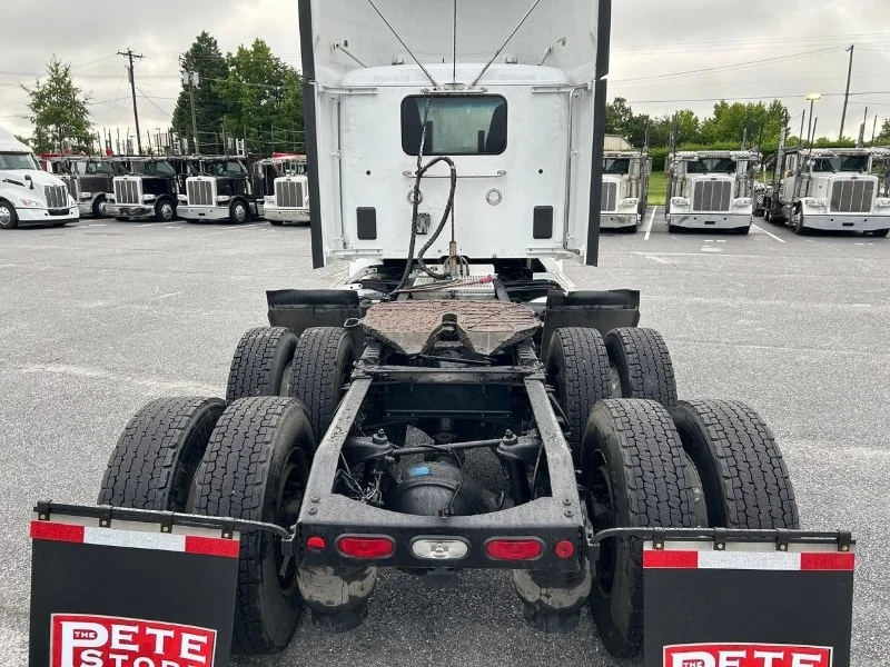 2020 Peterbilt 579 in Knoxville, TN — photo 13