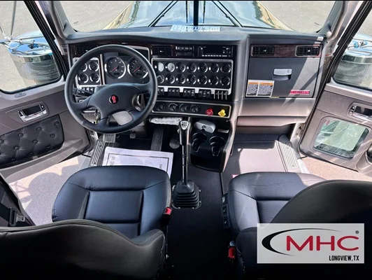 2027 Kenworth W900 in Dallas, TX — photo 12