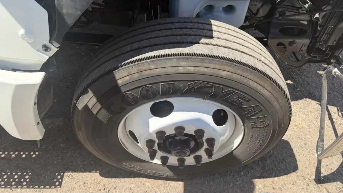 2019 International LT in Phoenix, AZ — photo 17