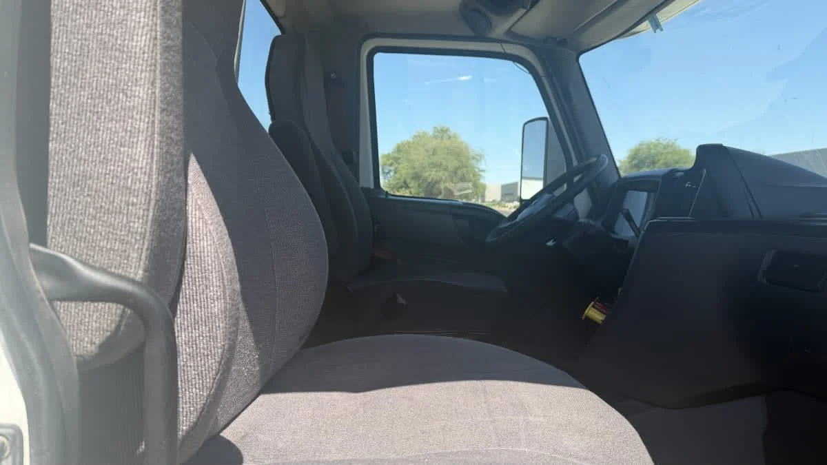 2019 International LT in Phoenix, AZ — photo 12