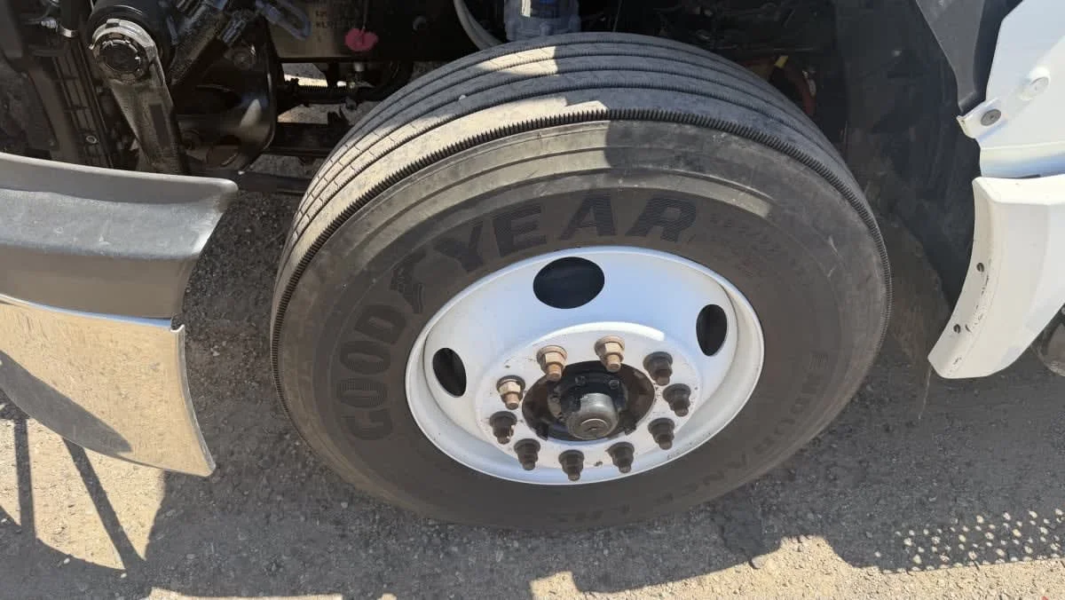 2019 International LT in Phoenix, AZ — photo 16