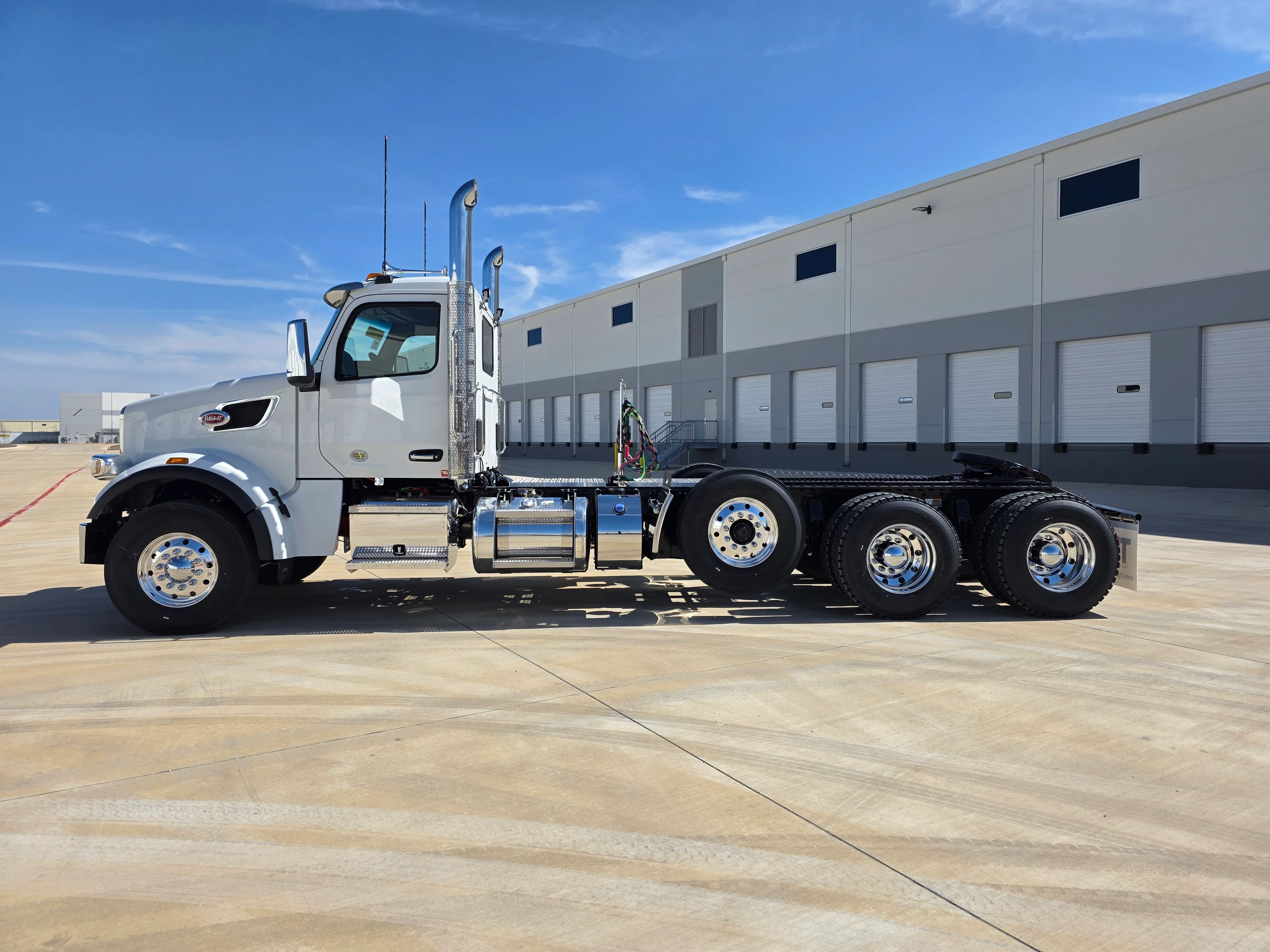 2027 Peterbilt 567 in Florence, SC — photo 2