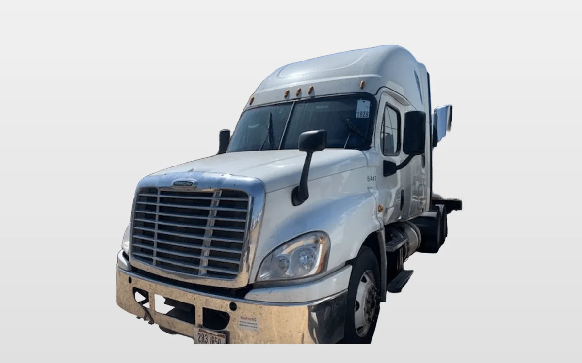 2019 Freightliner Cascadia - image 1
