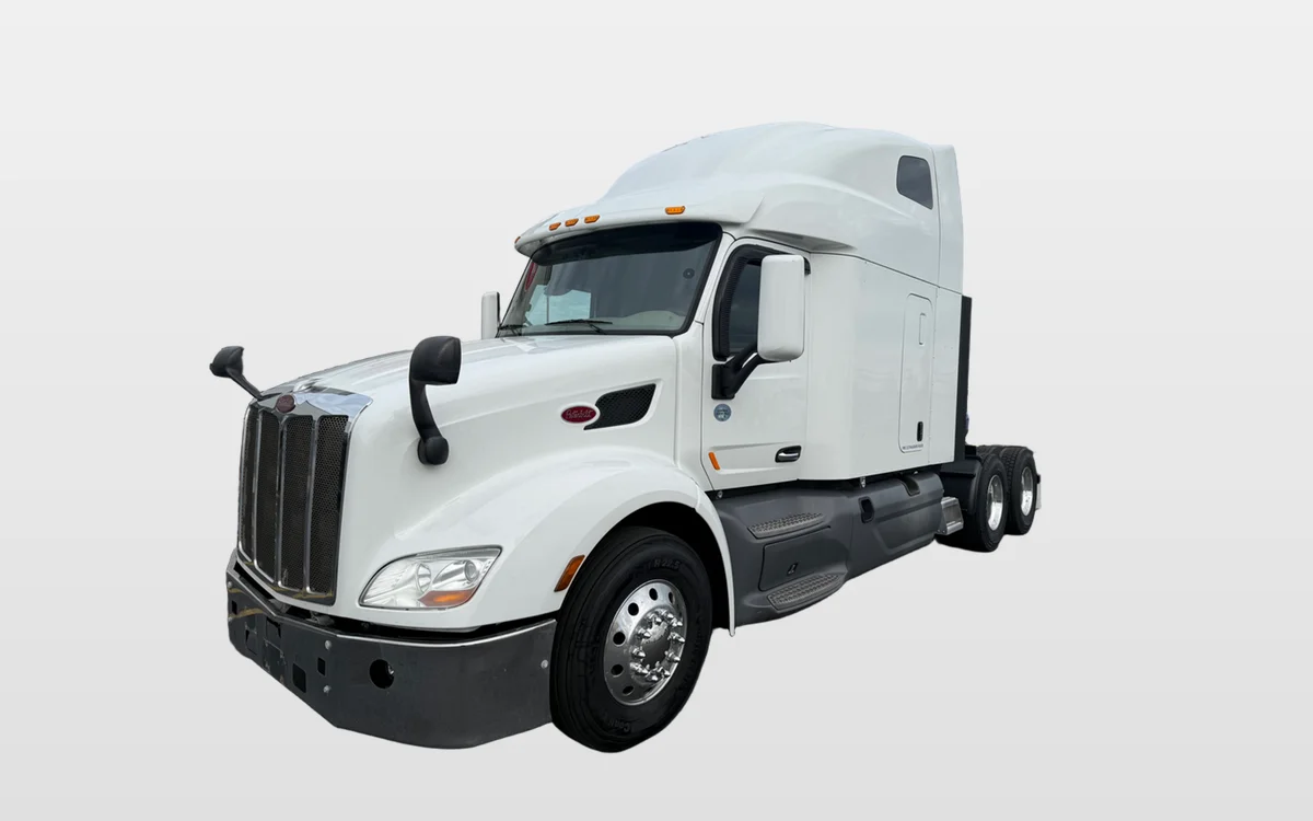 2019 PETERBILT 579 - image 1
