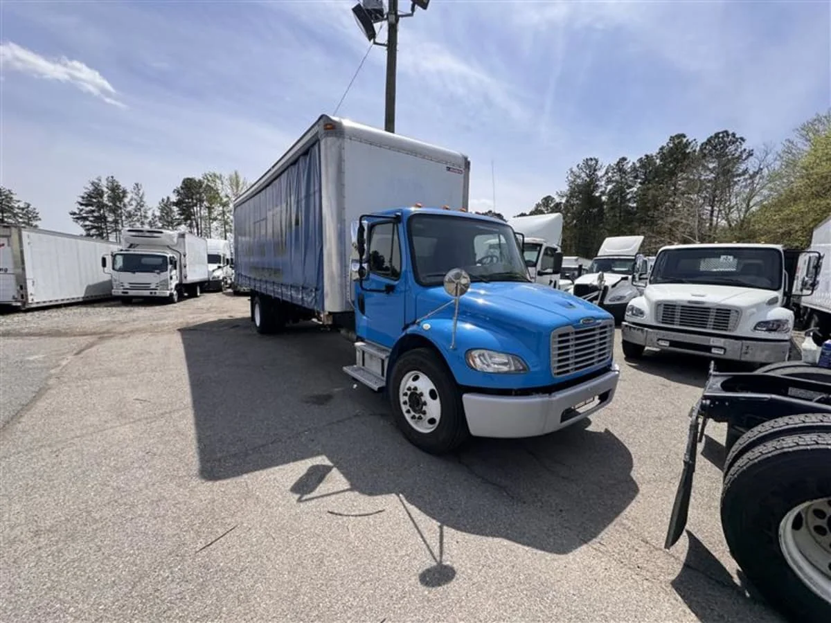 2020 Freightliner M2 106 in Ashland, VA — photo 3