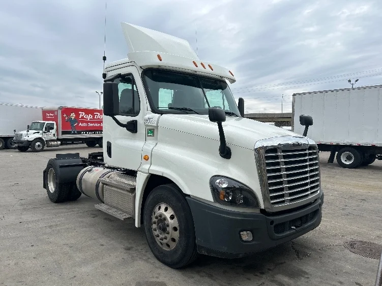 2020 Freightliner Cascadia in Indianapolis, IN