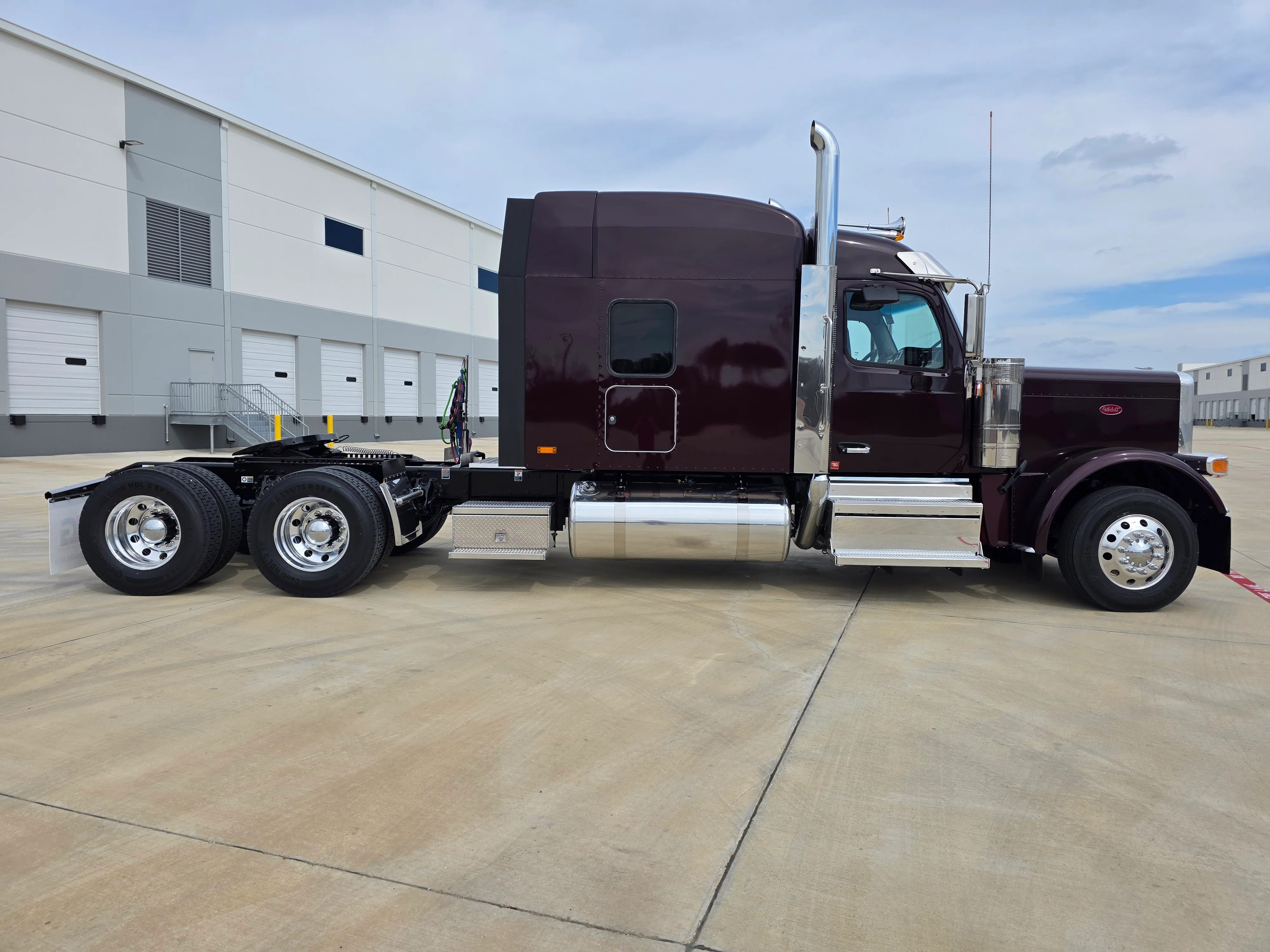 2027 Peterbilt 589 in Fort Smith, AR — photo 6