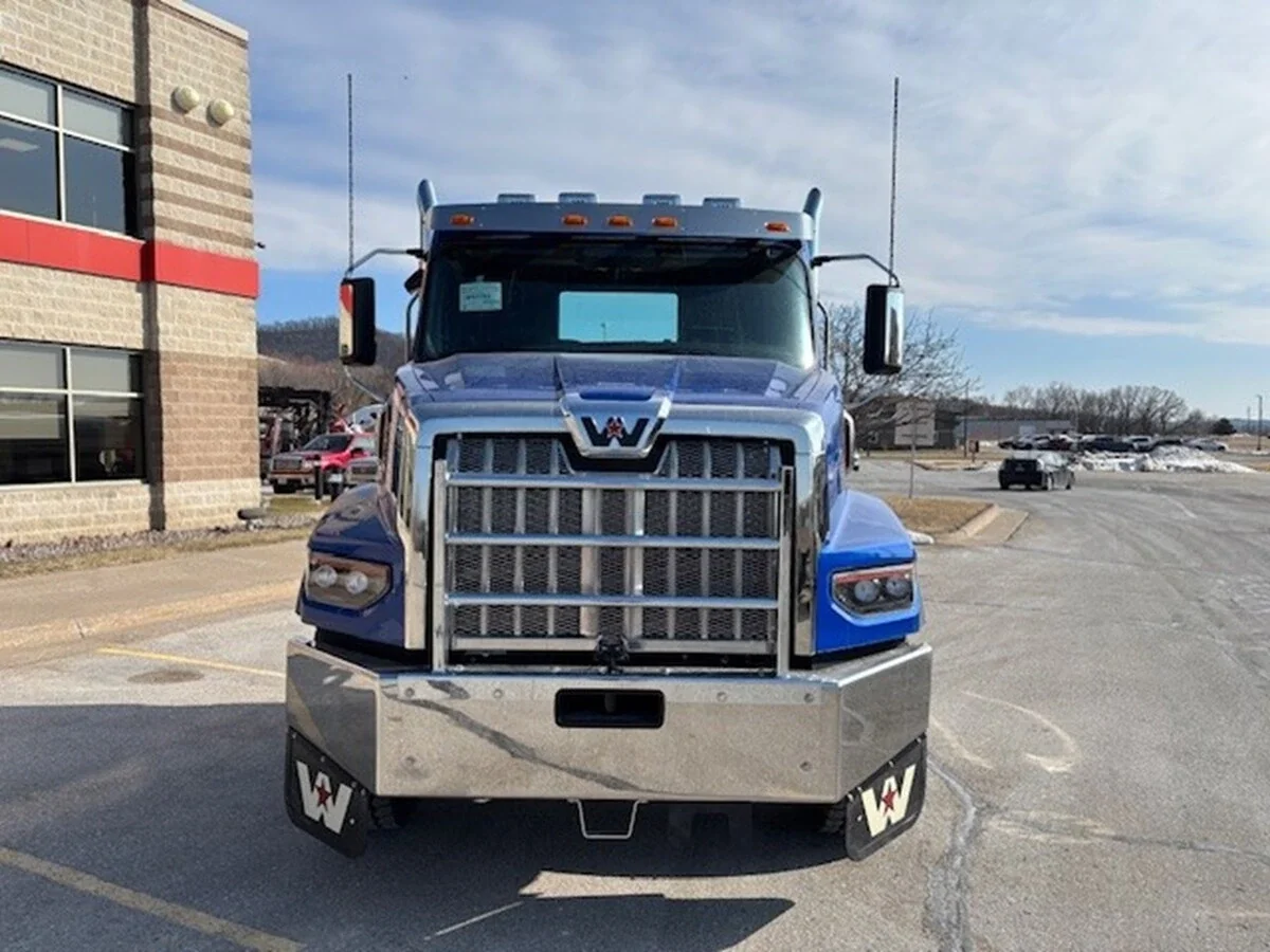 2026 Western Star 49X in La Crosse, WI — photo 2