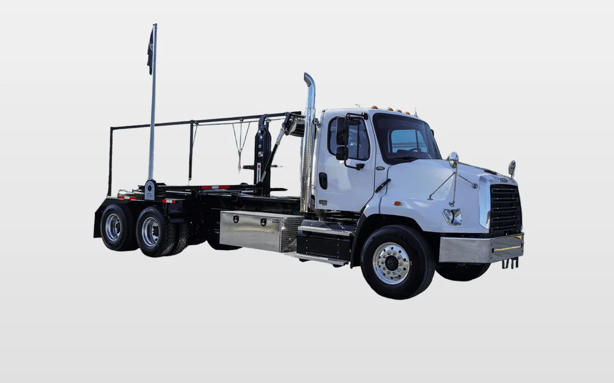 2025 Freightliner - image 1