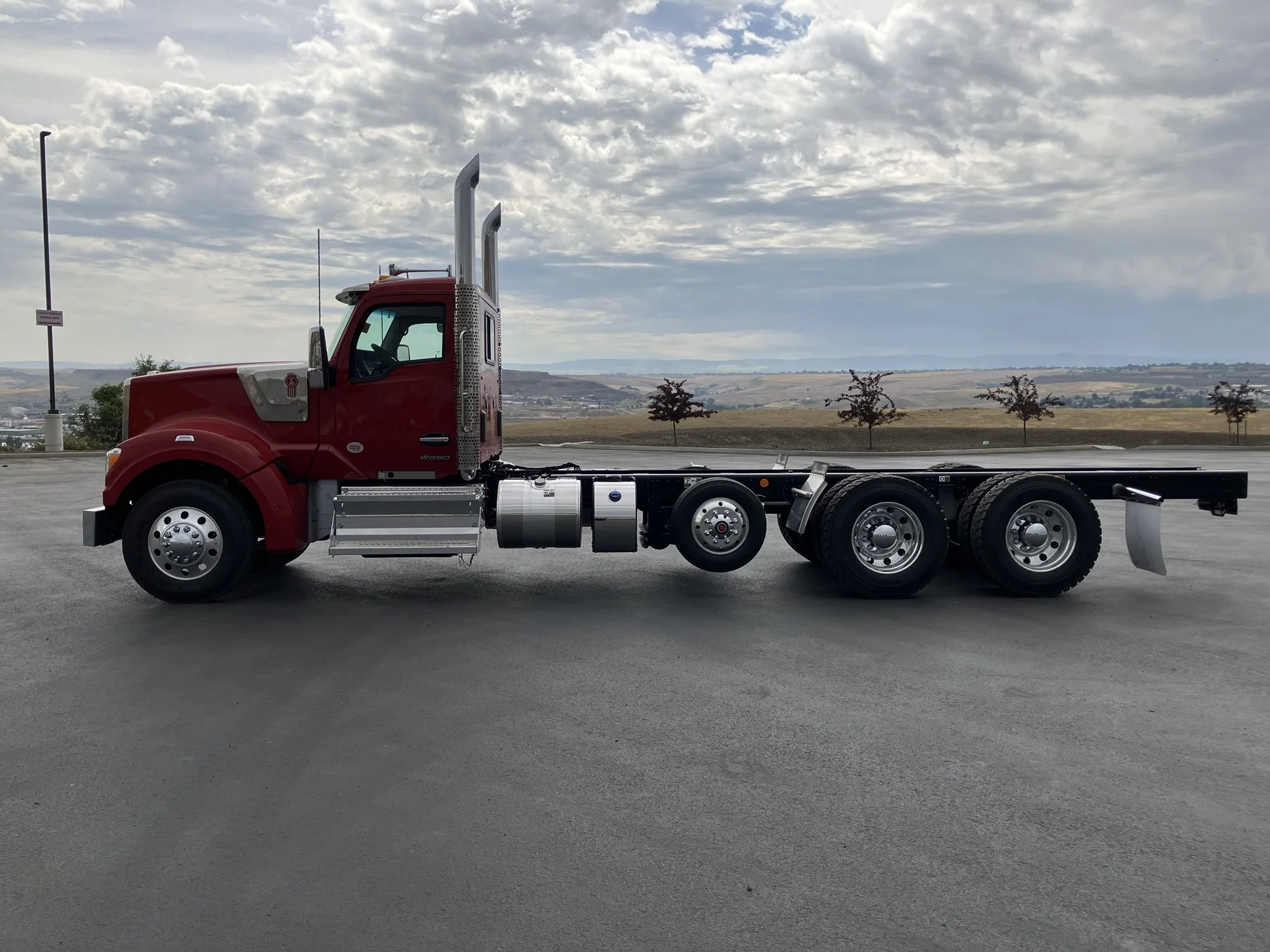 2026 Kenworth W990 in Lewiston, ID — photo 4