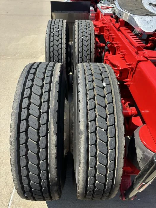 2023 Peterbilt 567 - image 13