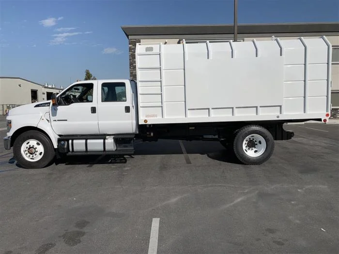2027 Ford F-650 — photo 3