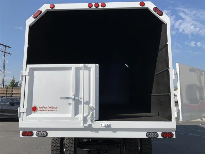 2027 Ford F-650 — photo 12