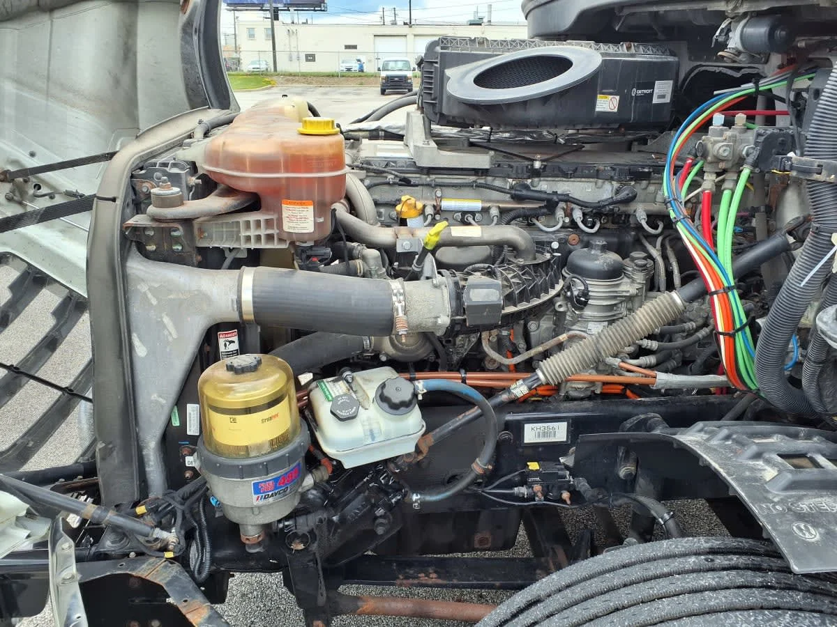 2019 Freightliner Cascadia in Cleveland, OH — photo 8