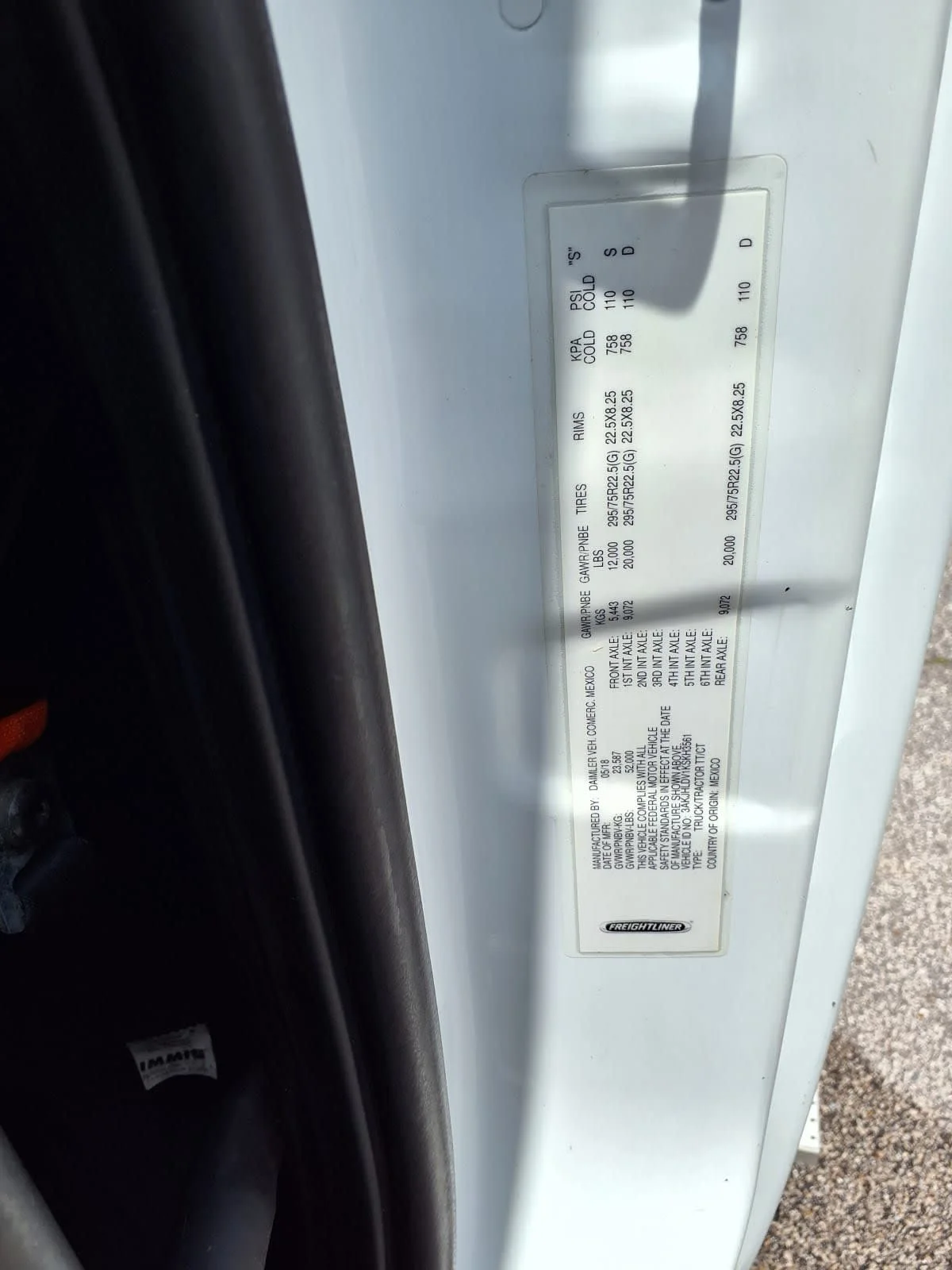 2019 Freightliner Cascadia in Cleveland, OH — photo 10