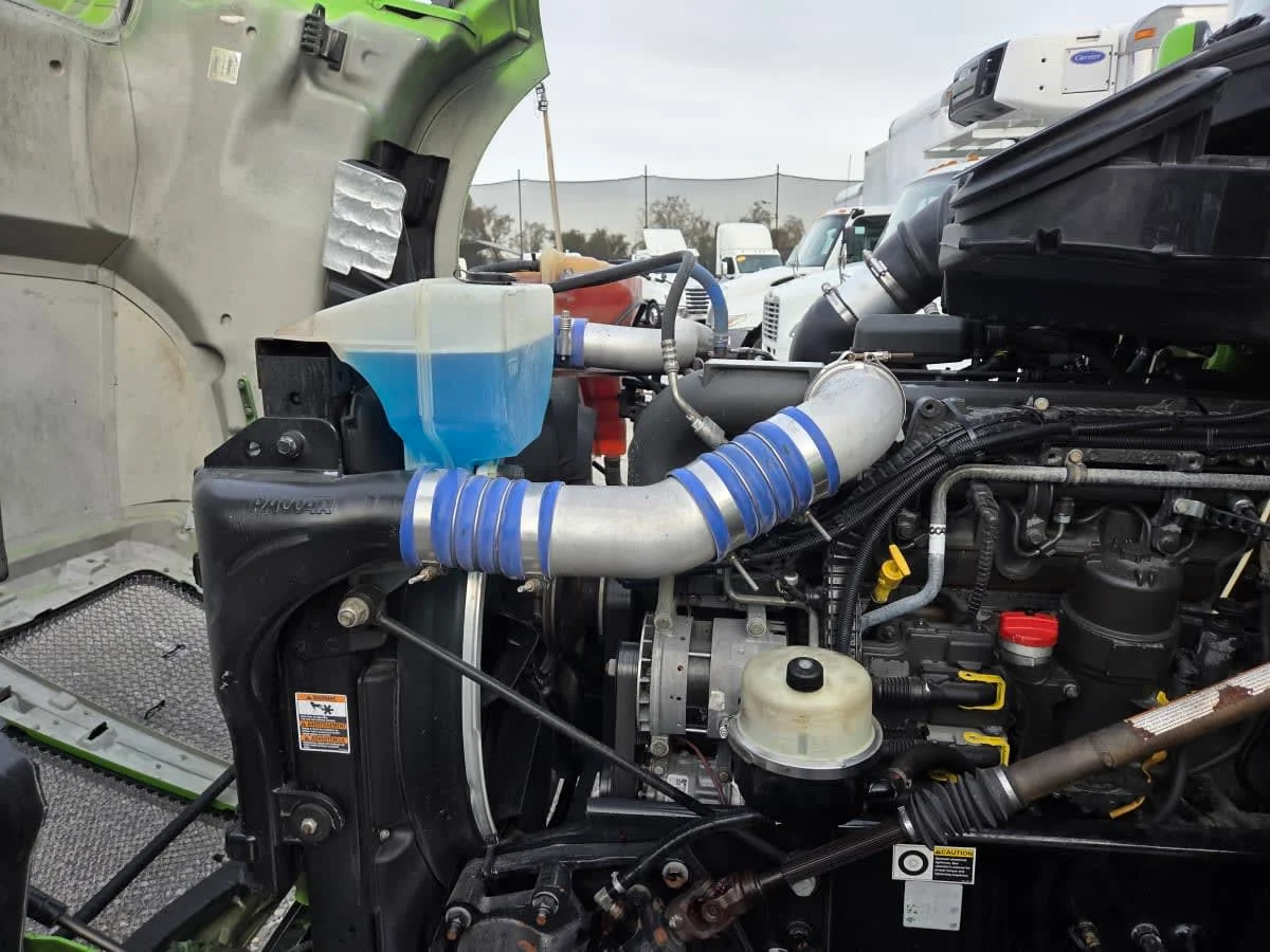 2020 Kenworth T680 - image 9