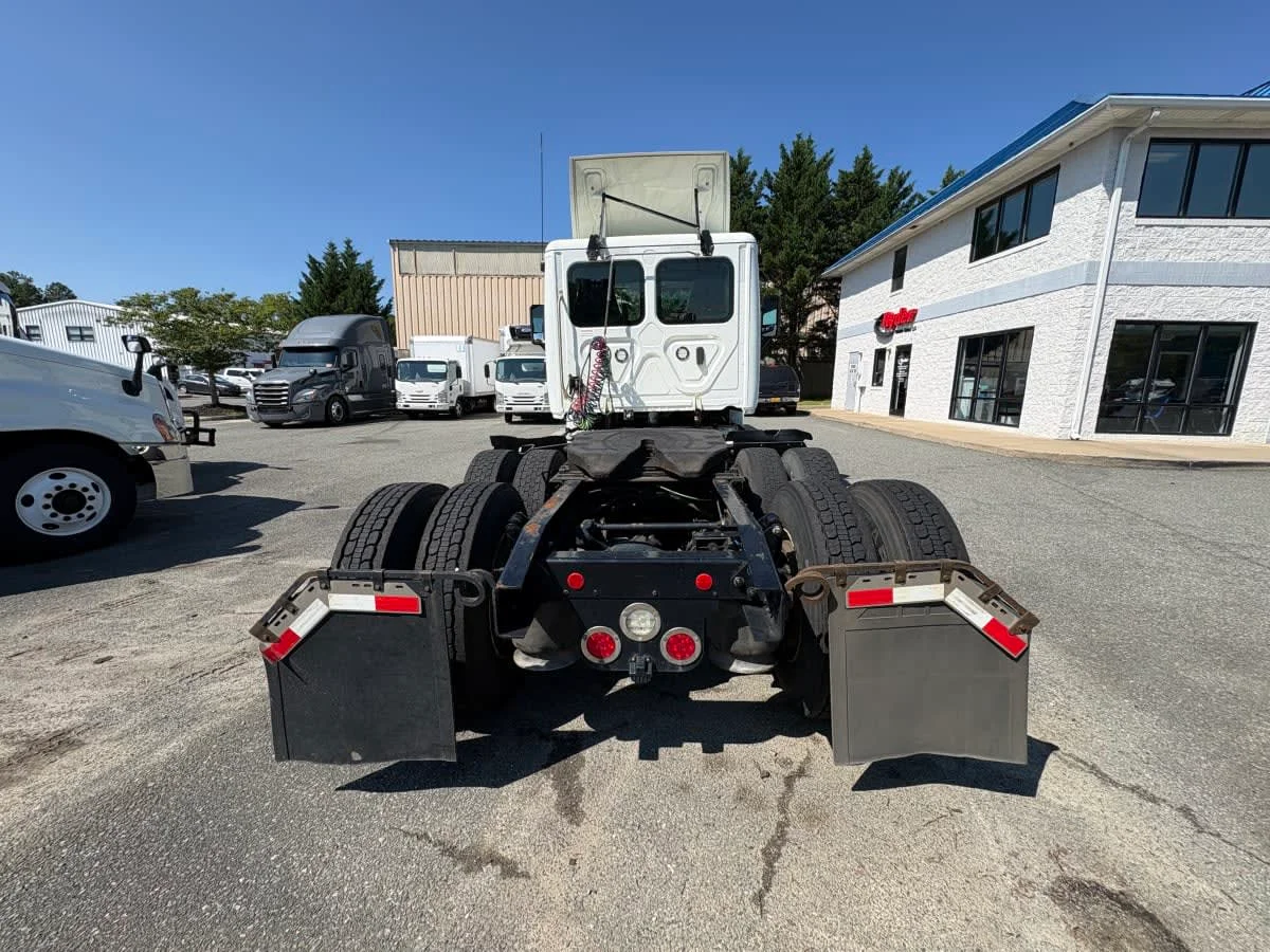2019 Freightliner Cascadia in Ashland, VA — photo 5