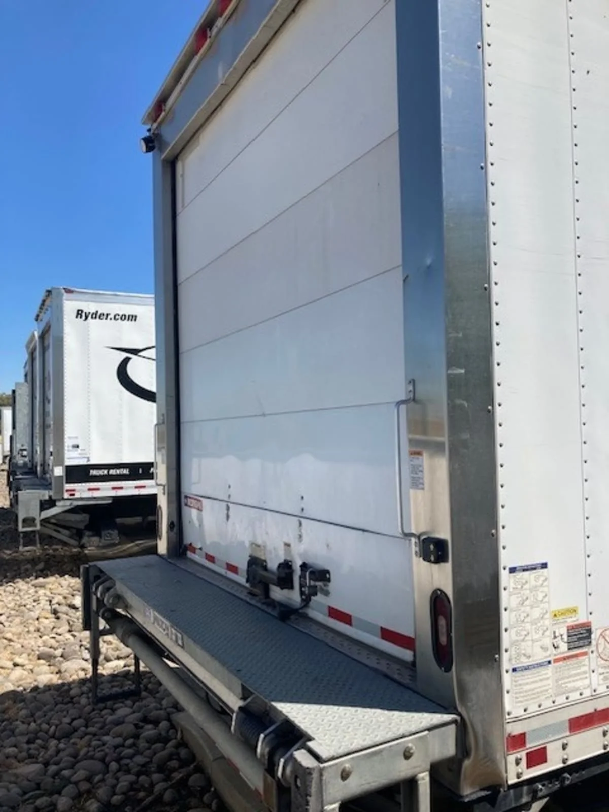 2020 Freightliner M2 106 - image 4