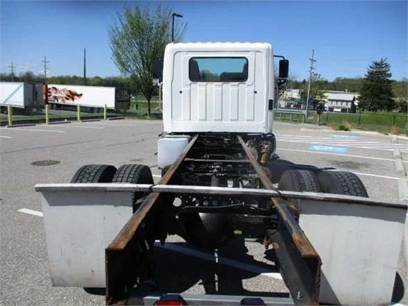 2020 Hino 338 in Hagerstown, MD — photo 6