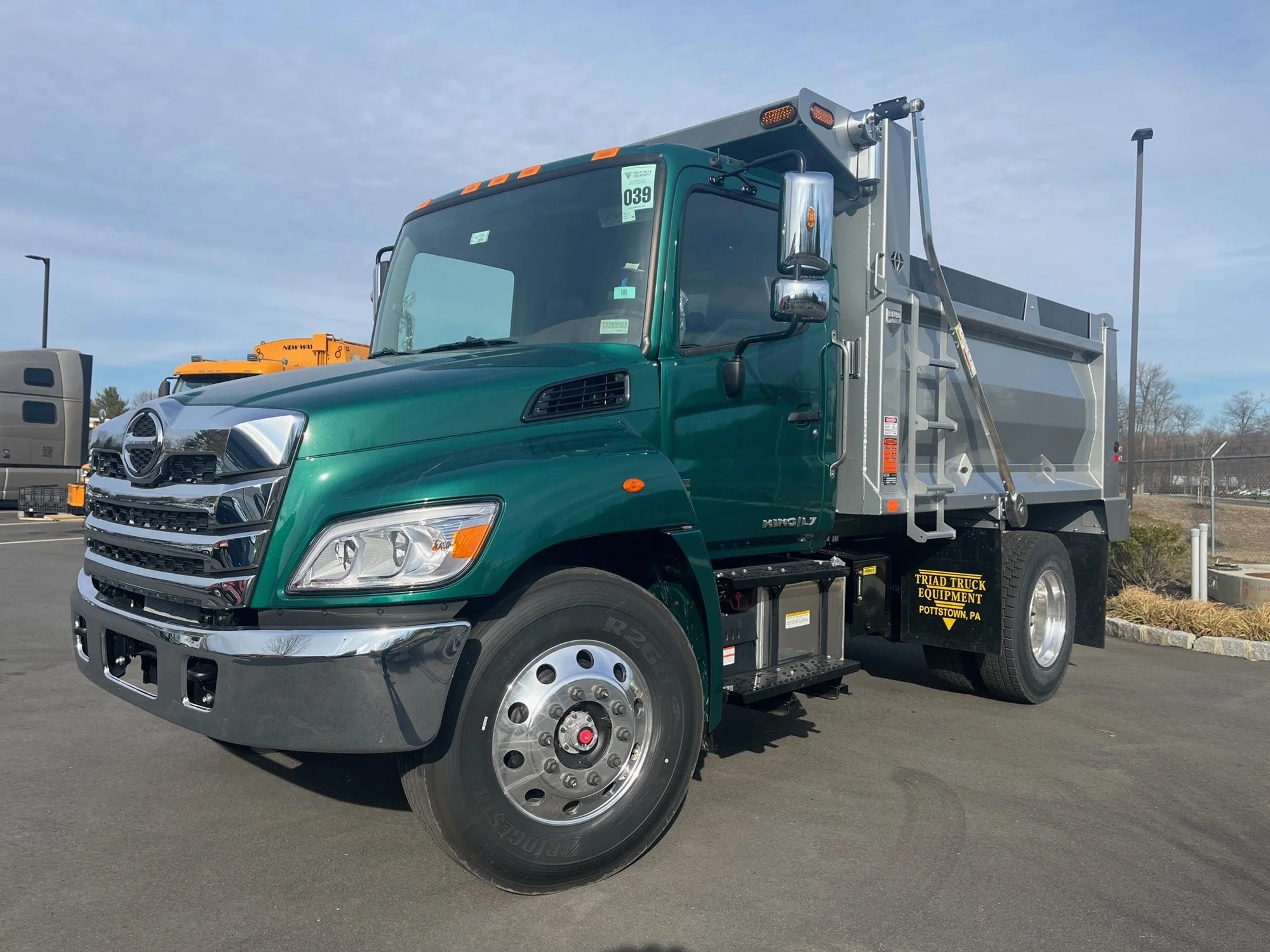 2025 Hino L7 in Souderton, PA — photo 2
