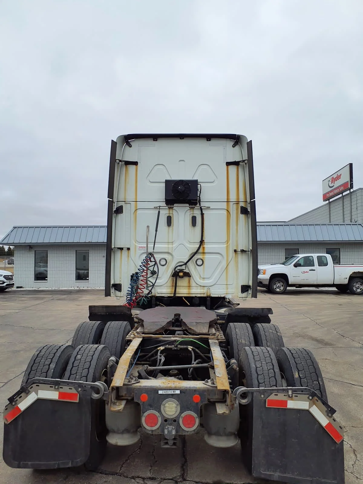 2020 Freightliner Cascadia in Oak Creek, WI — photo 5
