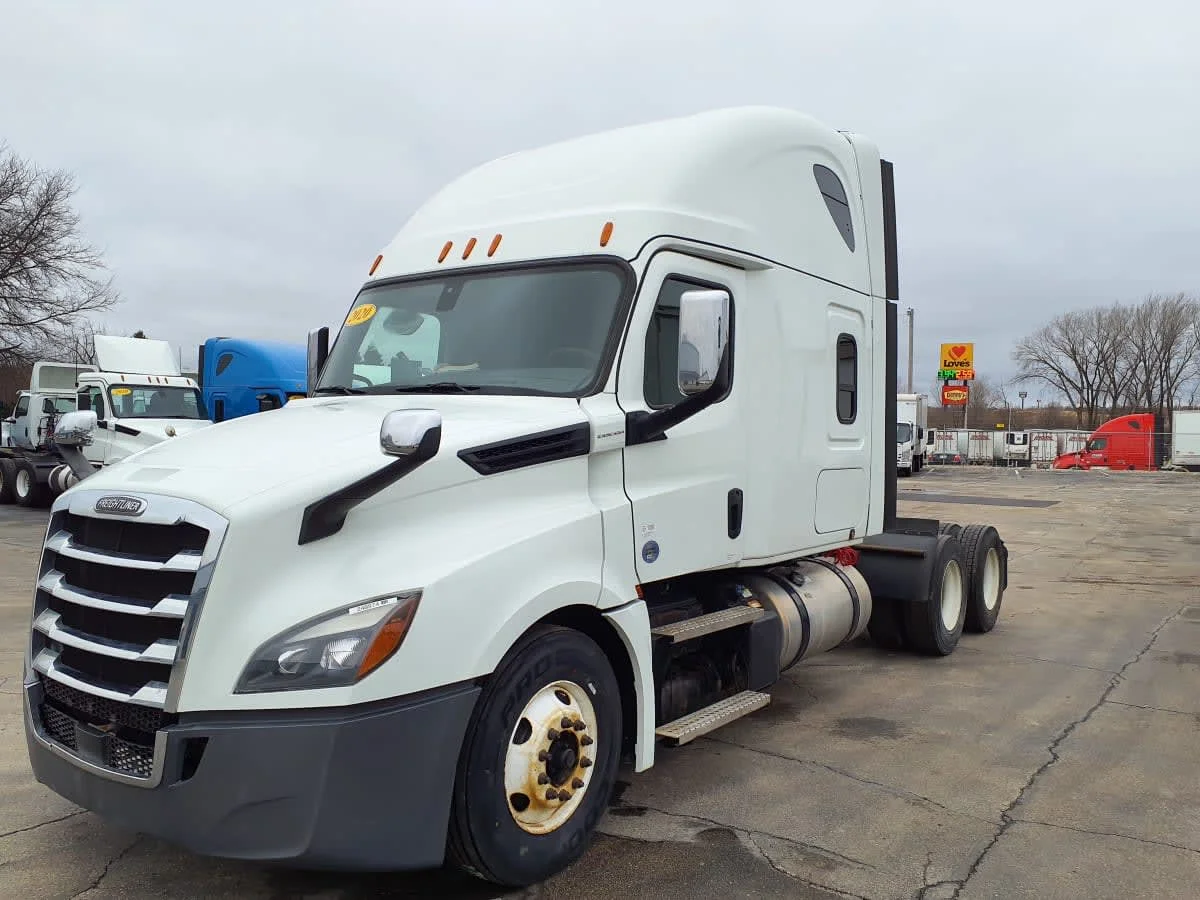 2020 Freightliner Cascadia