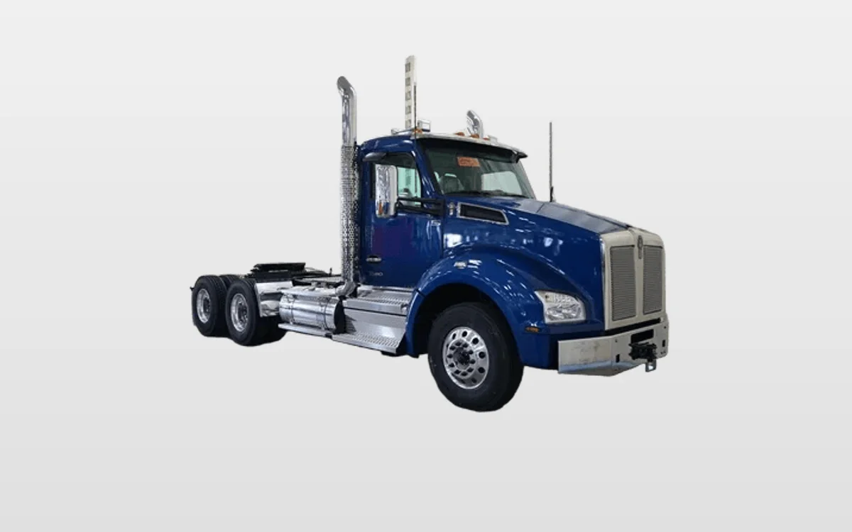 2027 Kenworth T880 - image 1
