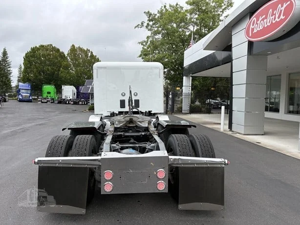 2024 Peterbilt 567 in Portland, OR — photo 4