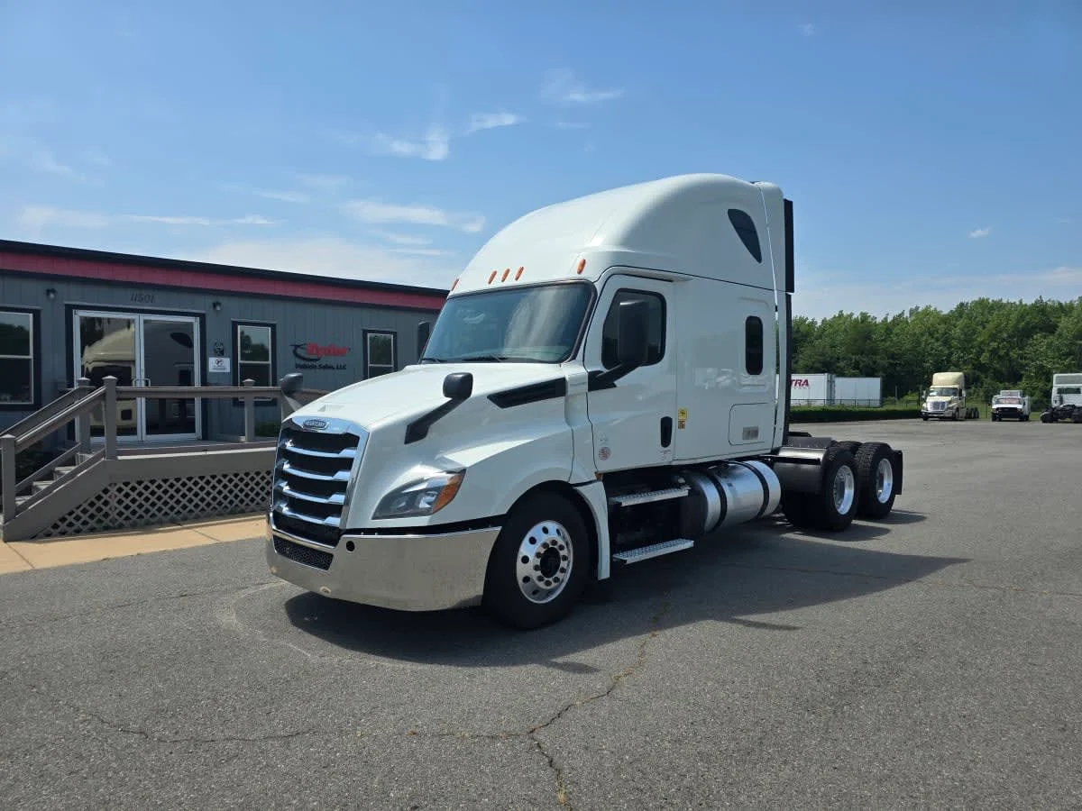 2020 Freightliner Cascadia