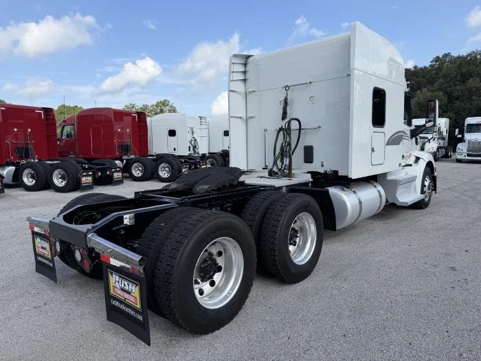 2022 Peterbilt 579 in Haines City, FL — photo 6