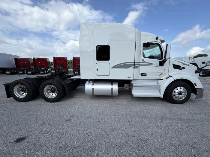2022 Peterbilt 579 in Haines City, FL — photo 5