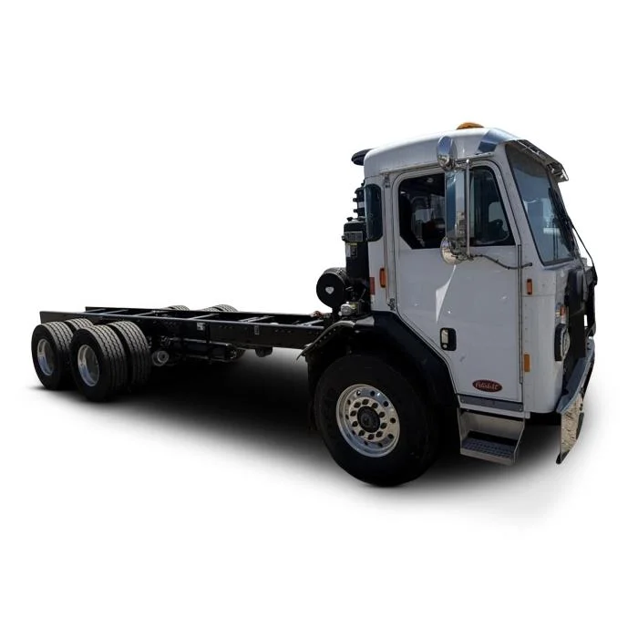 2025 Peterbilt 520
