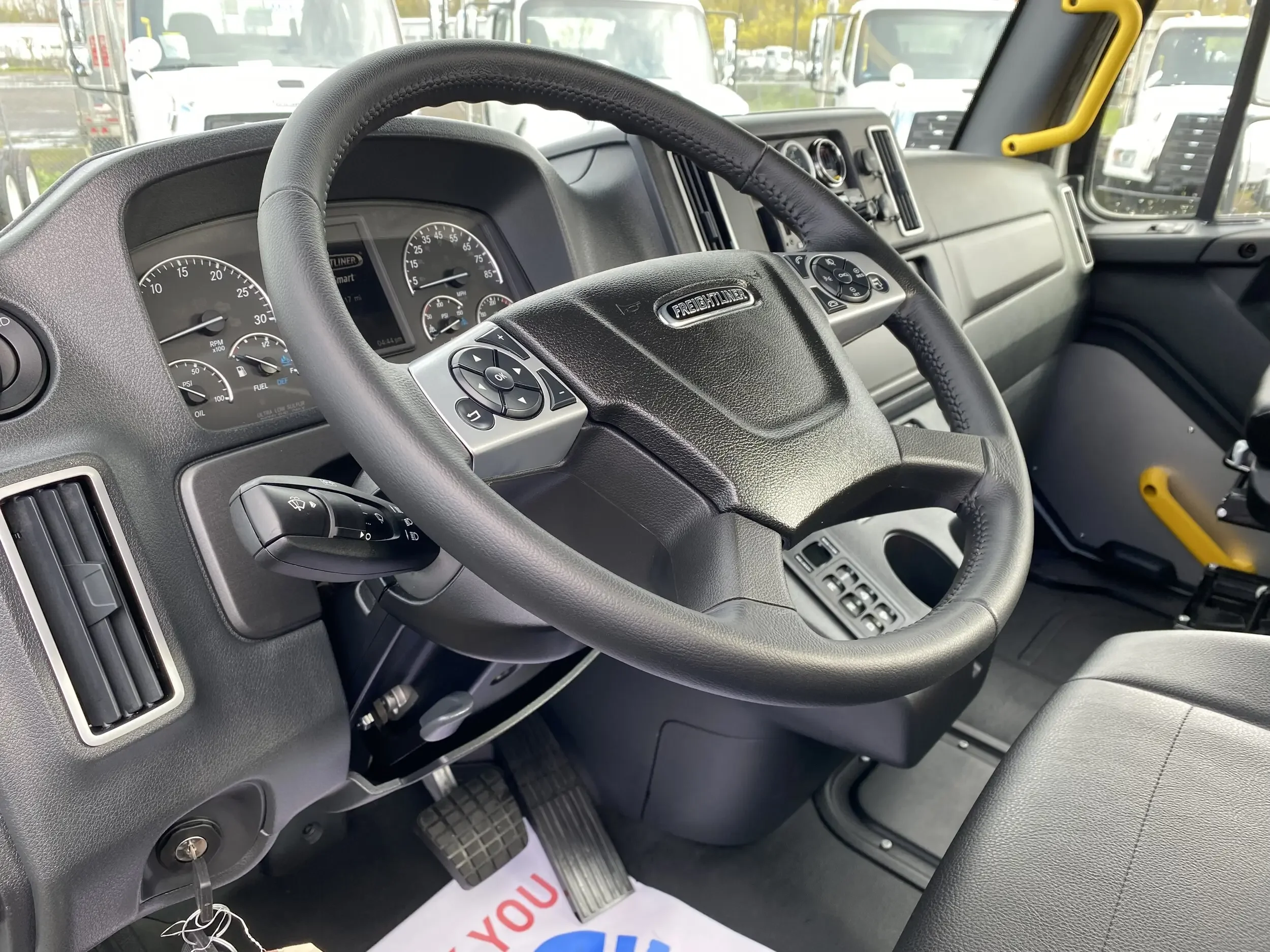 2025 Freightliner 108SD in Portland, OR — photo 10