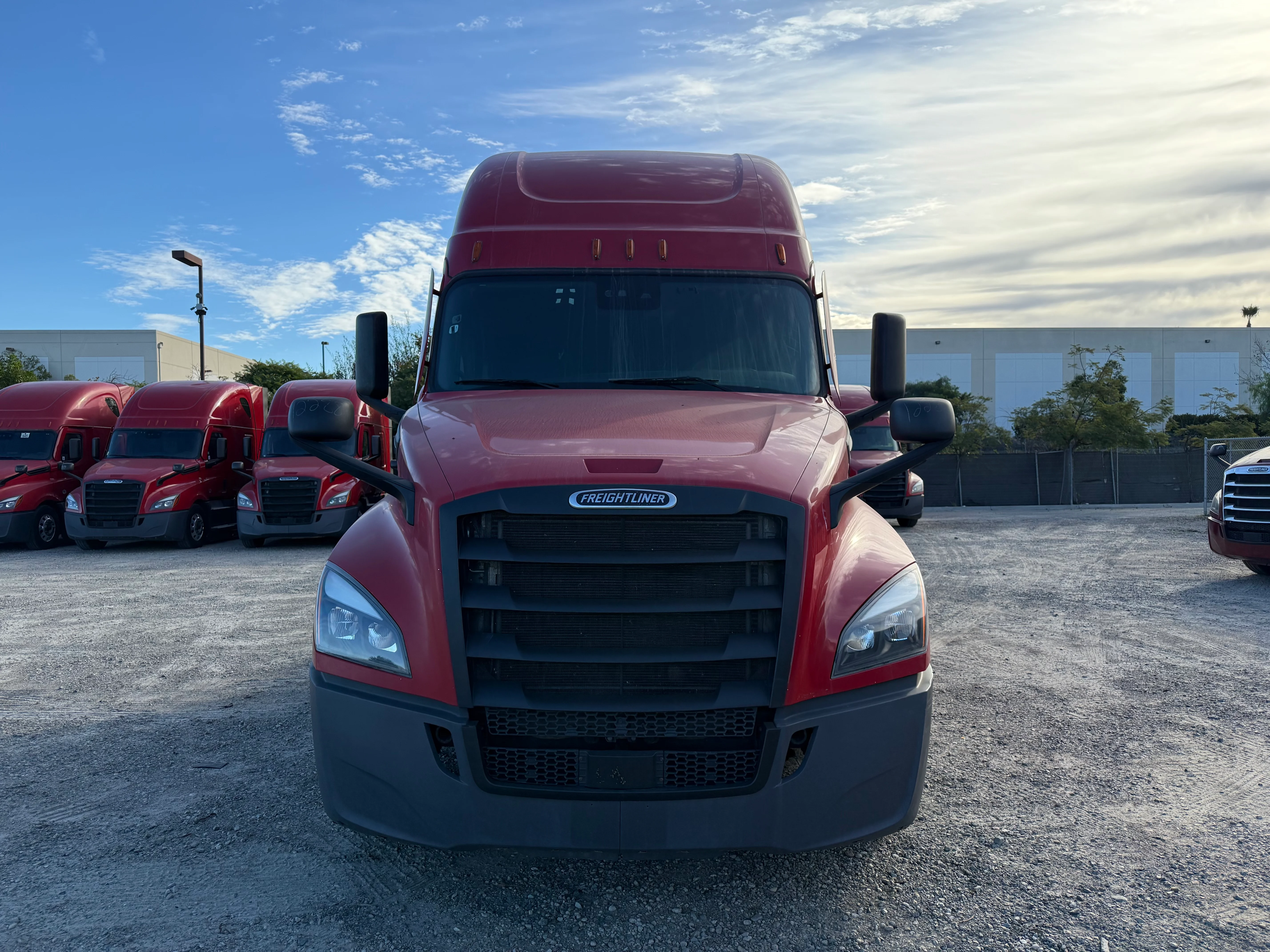 2021 Freightliner Cascadia in San Diego, CA — photo 2