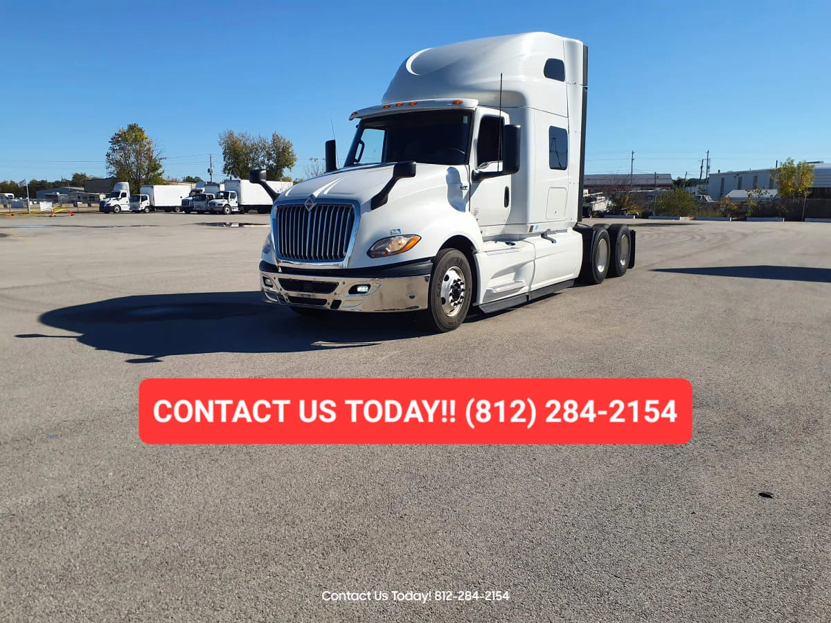 2019 International LT in Clarksville, IN