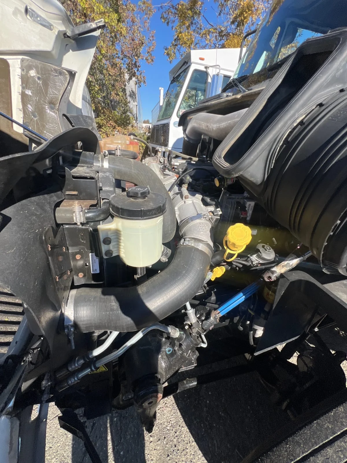 2018 International in Fontana, CA — photo 8