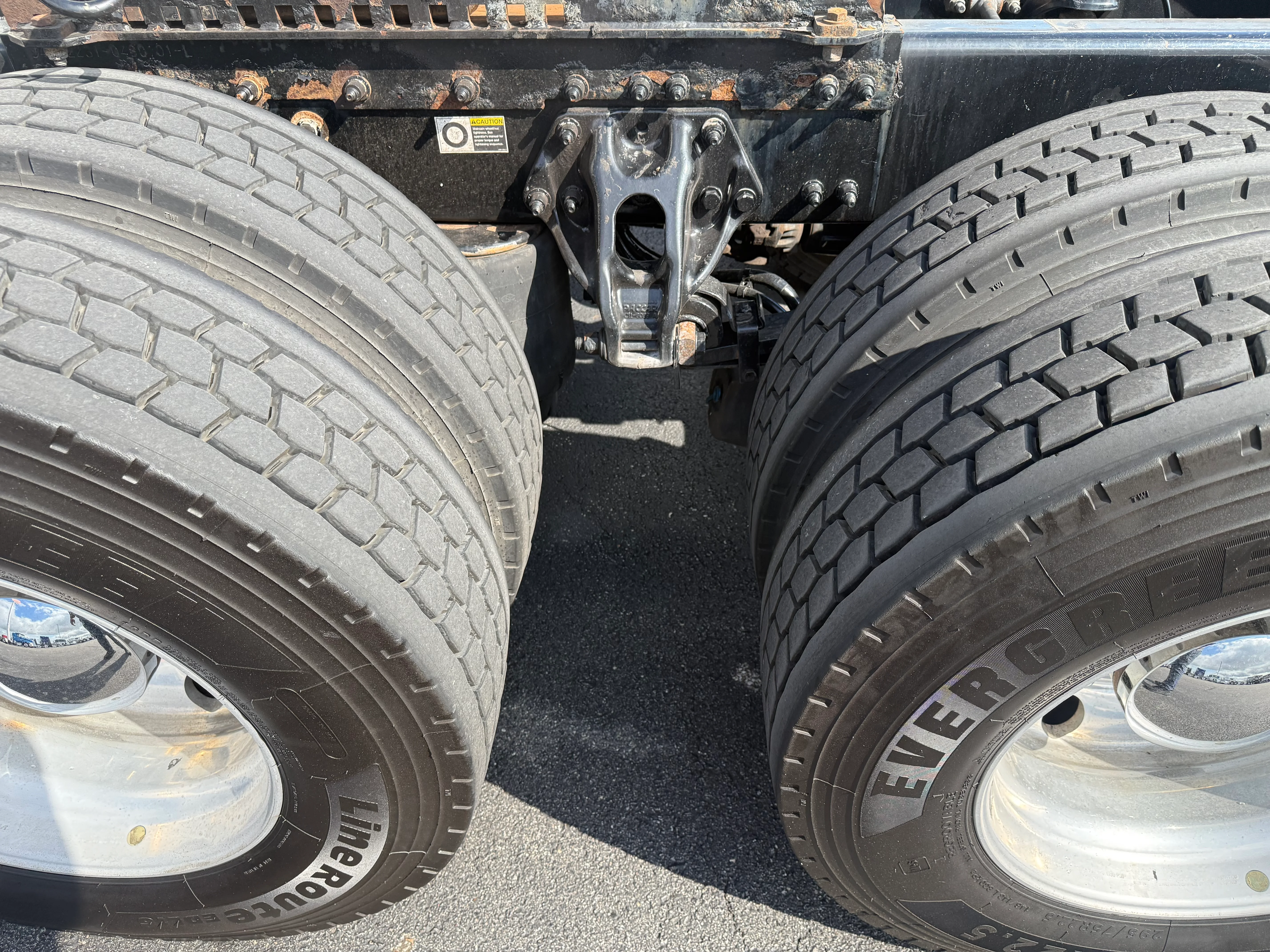 2019 Peterbilt 579 in Cincinnati, OH — photo 13