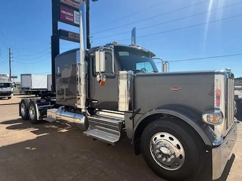 2027 Peterbilt 589 in Sealy, TX — photo 4