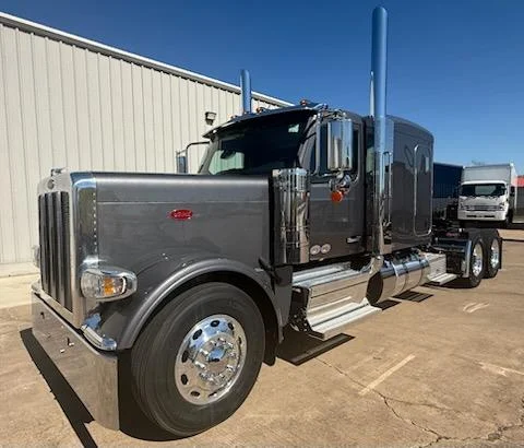2027 Peterbilt 589 in Sealy, TX — photo 2