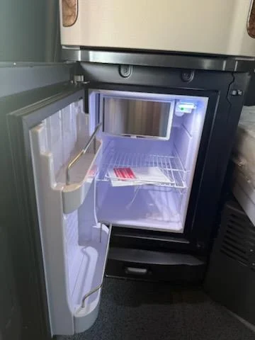 2027 Peterbilt 589 - image 11