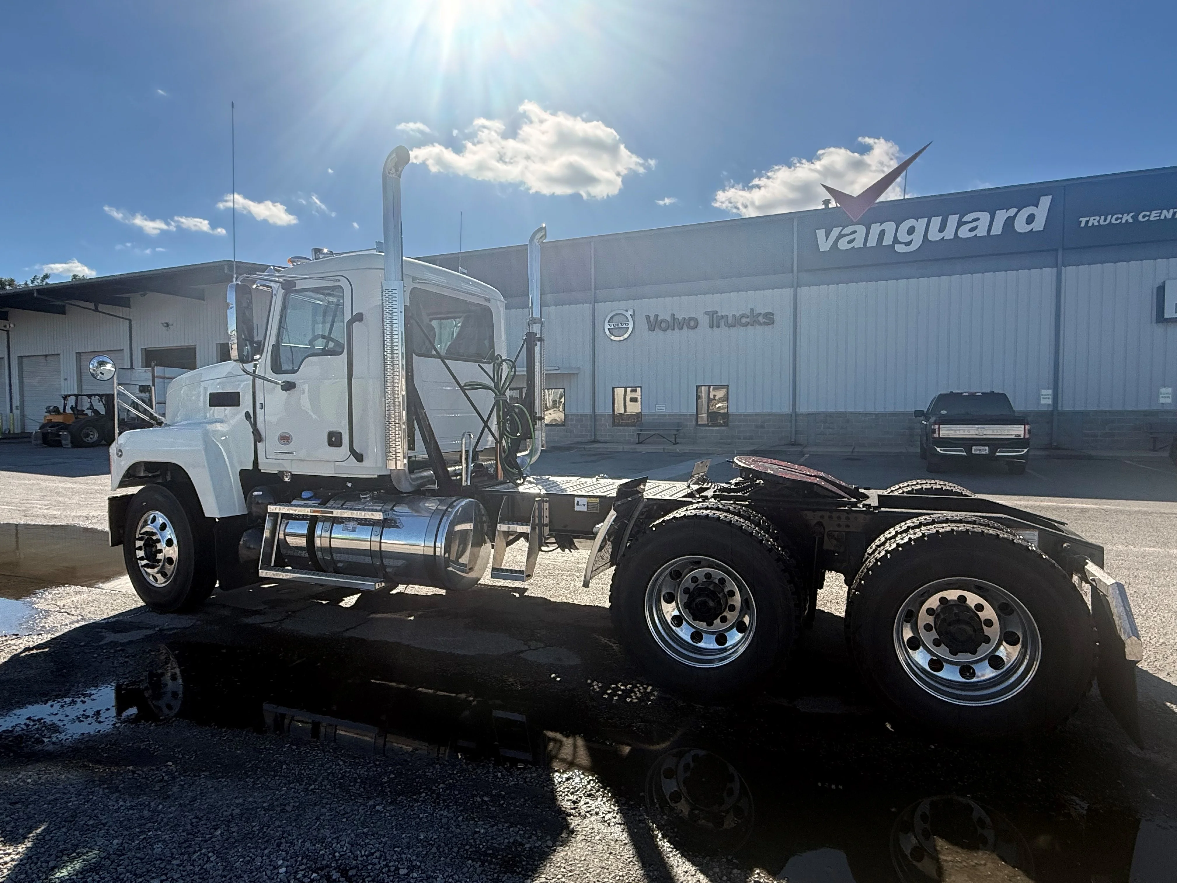 2026 Mack Pinnacle in Savannah, GA — photo 6