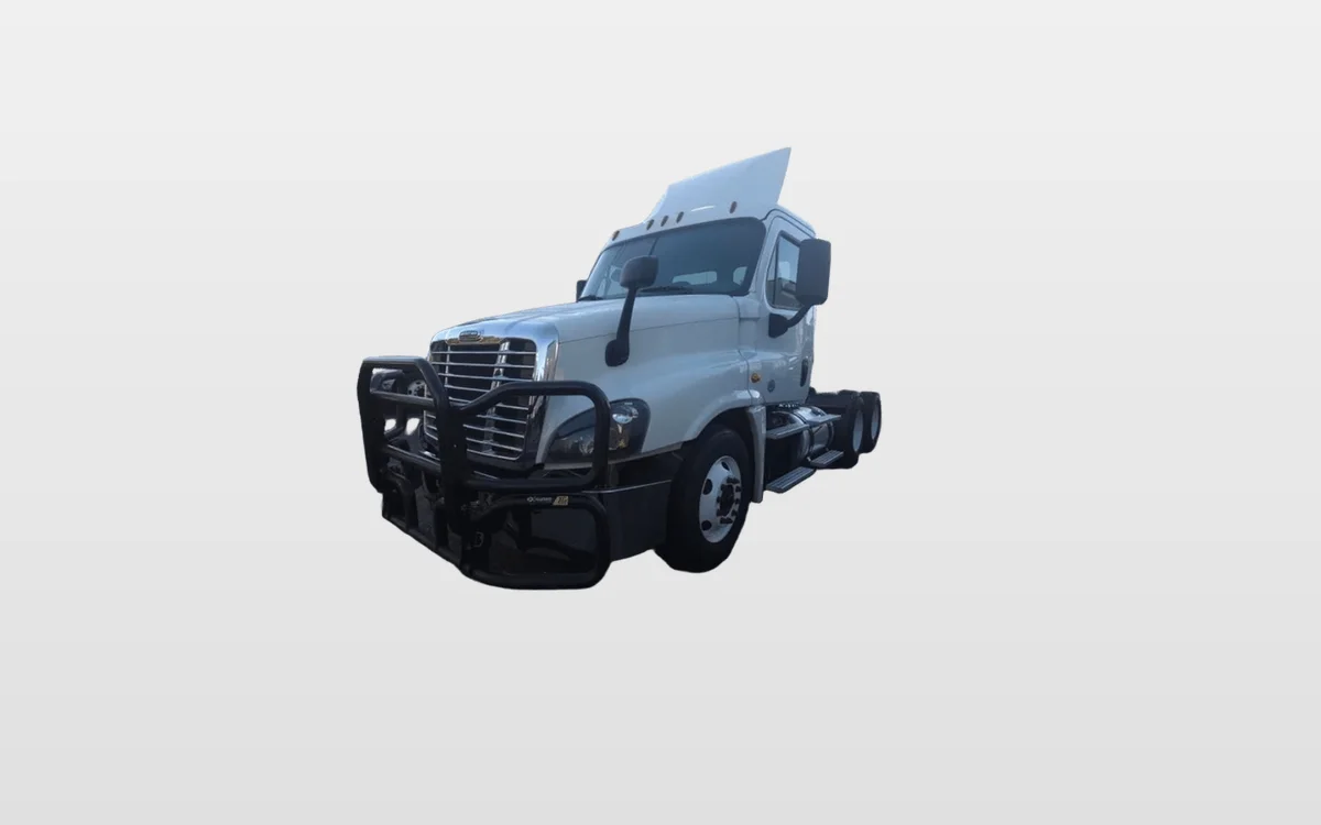 2019 Freightliner - image 1