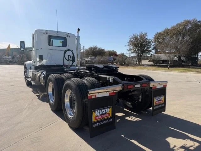 2027 Peterbilt 567 - image 6
