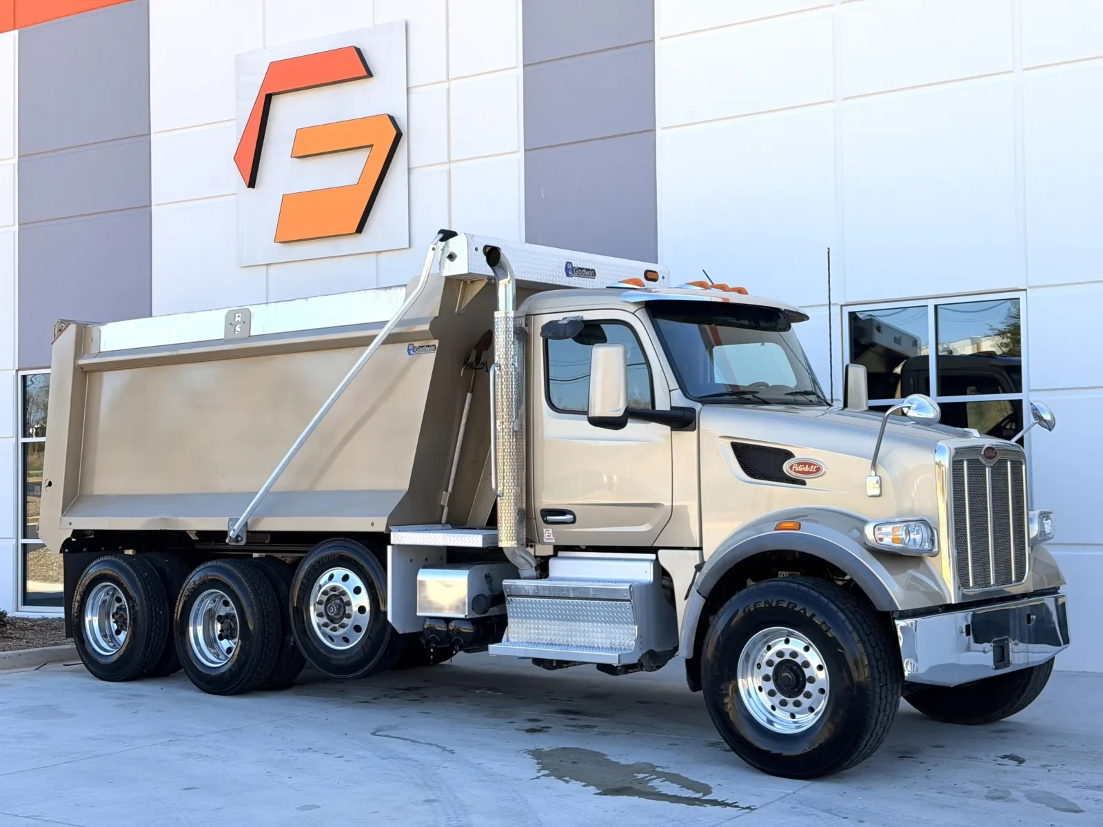 2024 Peterbilt 567 in Greer, SC — photo 2