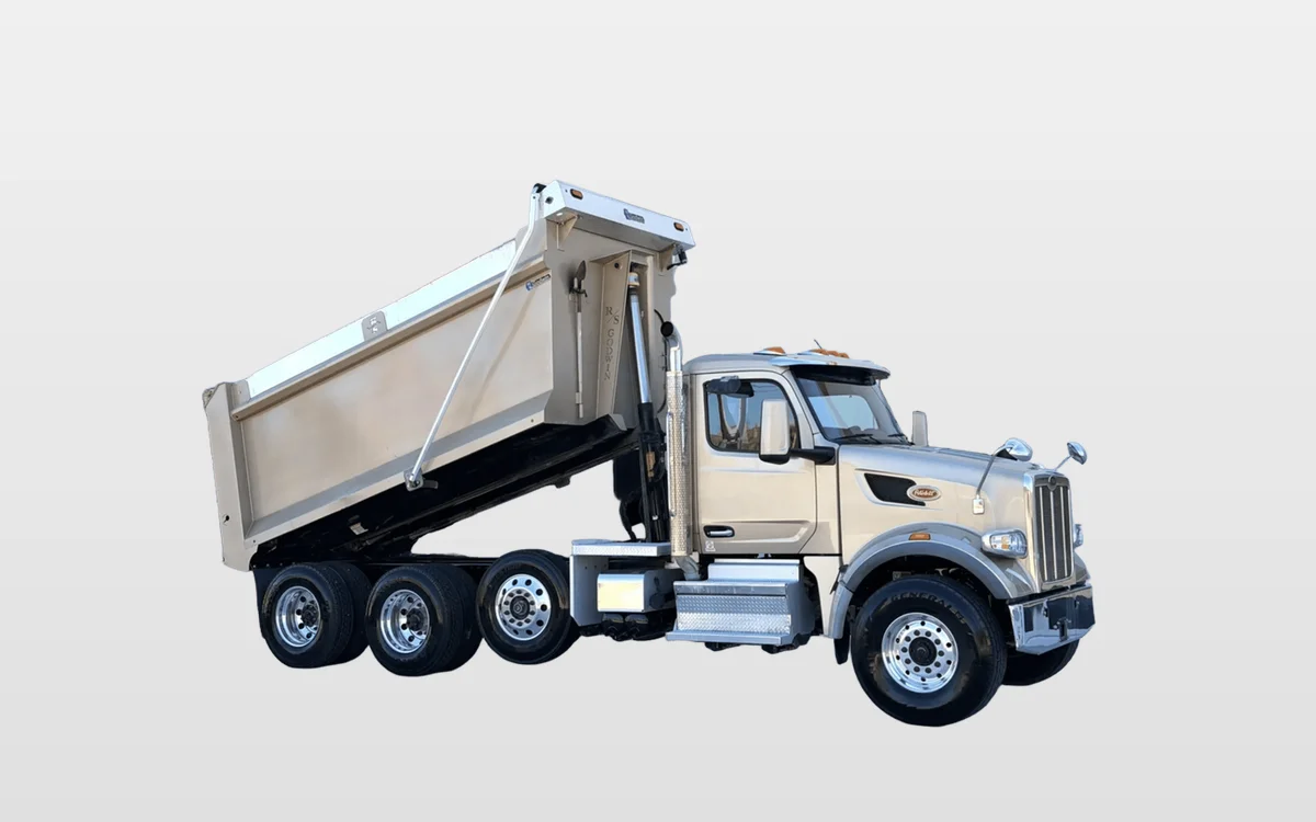 2024 Peterbilt 567 - image 1