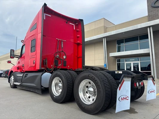 2022 Kenworth T680 in Omaha, NE — photo 9