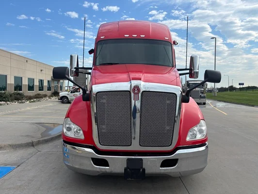 2022 Kenworth T680 in Omaha, NE — photo 11